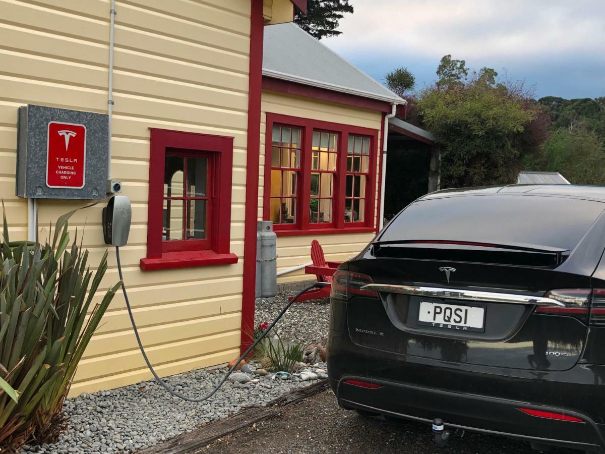 The Factory Luxury Accomodation Kaikoura Bagian luar foto